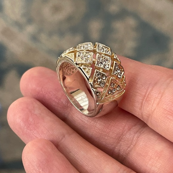 Diamanté crystal set gold and silver tone wide size 8 band ring - Picture 2 of 15